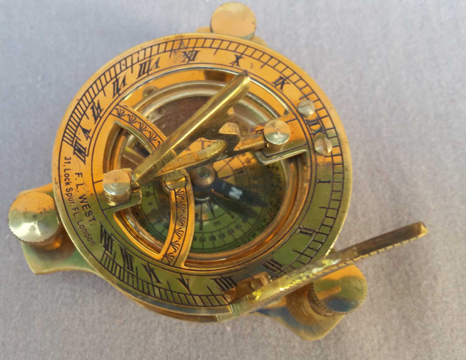 Folding Sundial Compass with Box - Click Image to Close