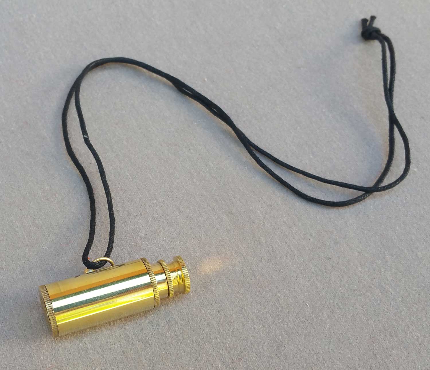 Itty Bitty Telescope on a Cord - Click Image to Close