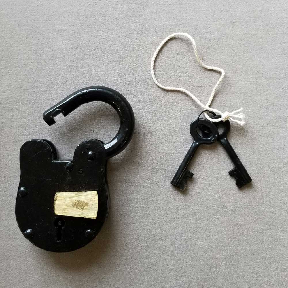 Large Lock with Keys - Click Image to Close