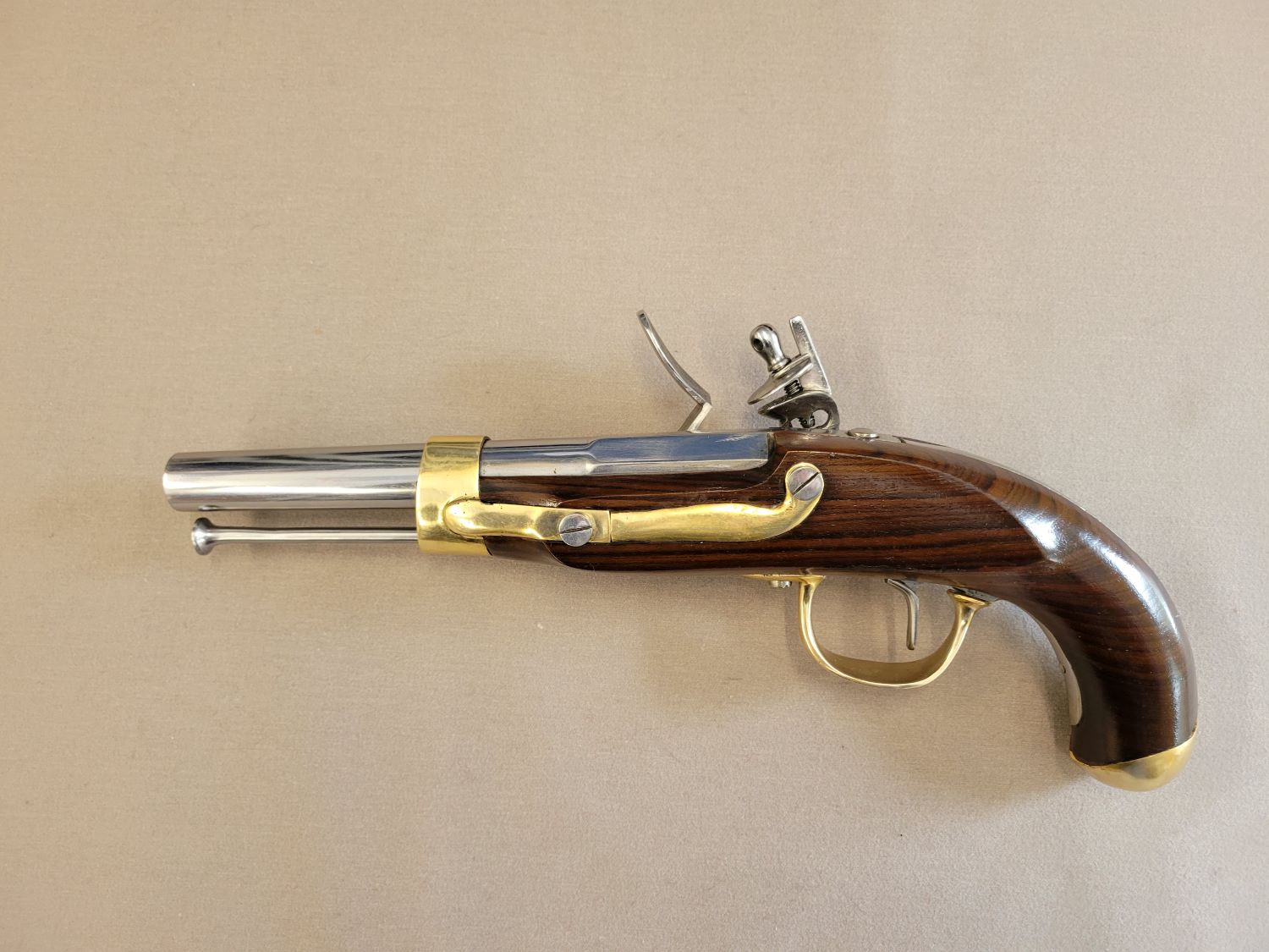 French, 1805 Cavalry Pistol - Click Image to Close