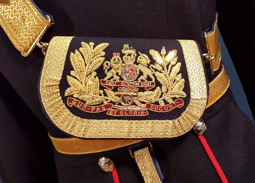 British, Royal Artillery Pouch and Belt, 1864 - Click Image to Close