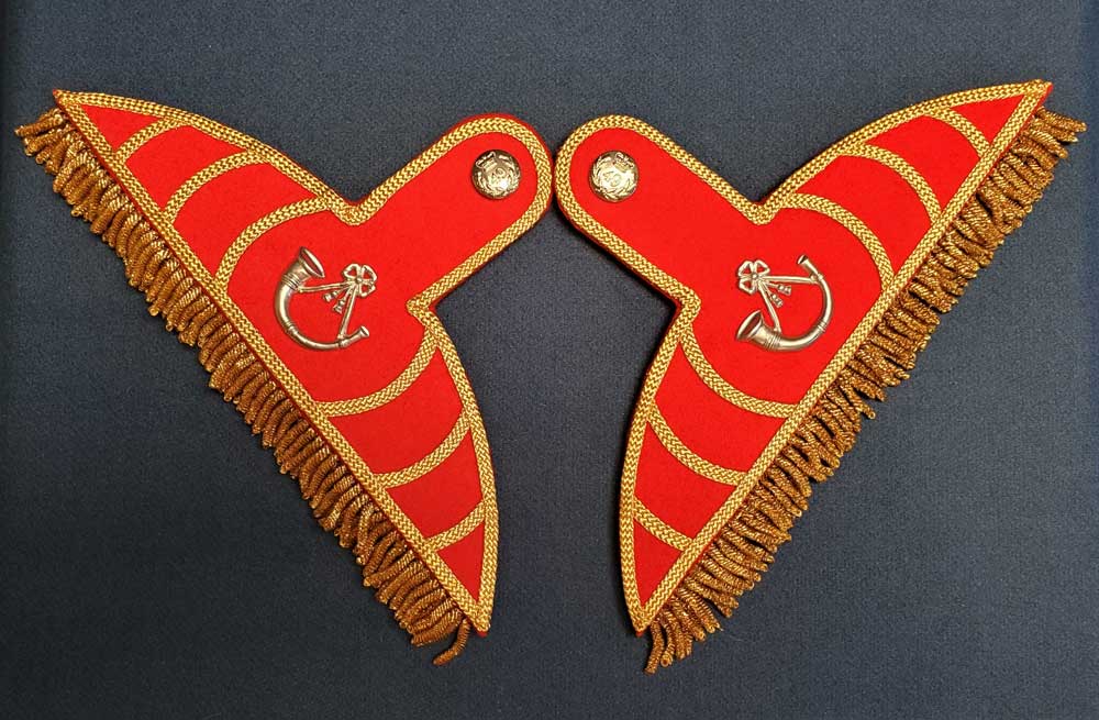 British, 49th Regt of Foot, Light Company Wings - Click Image to Close