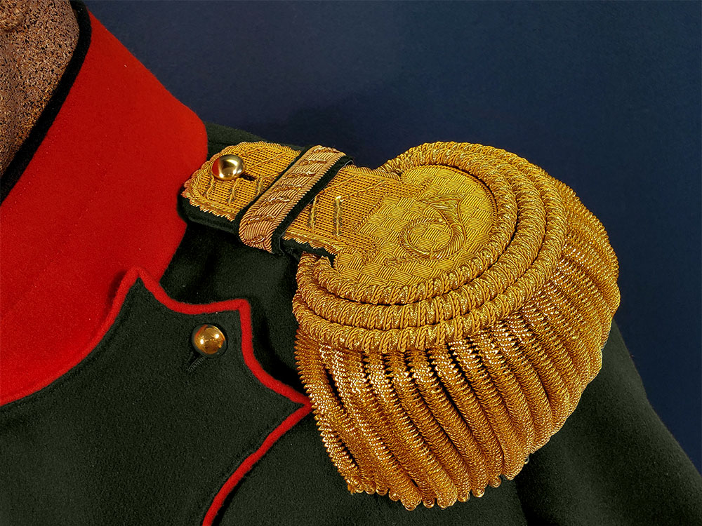 French, Napoleon's Uniform - Click Image to Close