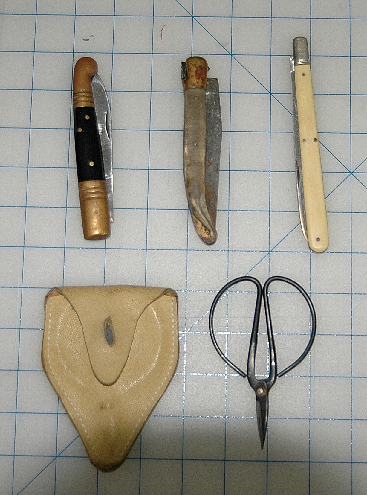 Sewing & Leatherwork Implements - Click Image to Close